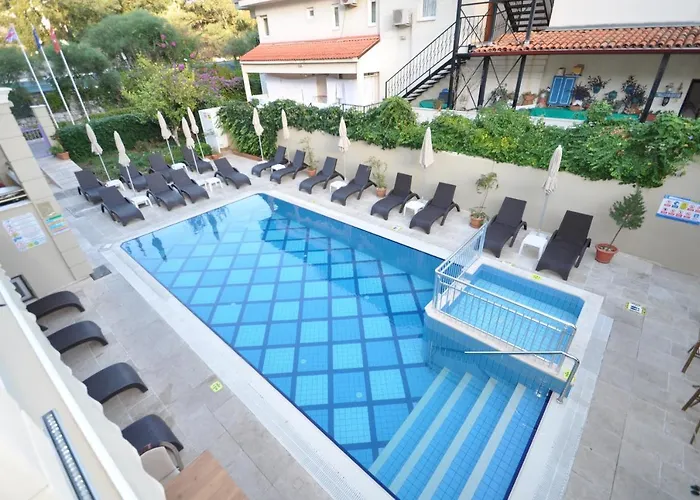 호텔 Ecem 말마리스